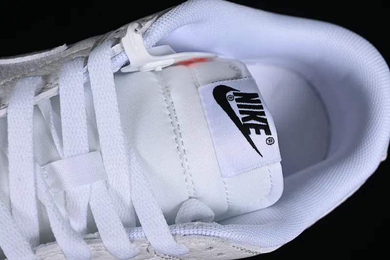 All categories Nk SB Dunk series Nk SB Dunk Low low-top sneakers Nk SB Dunk Low raw rubber white SB low-top casual sneakers 311369-100